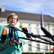 Angela Merkel promite eforturi pentru un Brexit „ordonat” şi după demisia premierului britanic