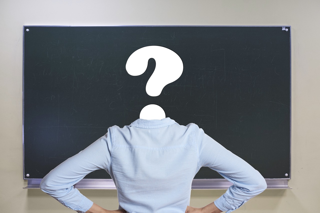 paste cu bacon si sos rosu